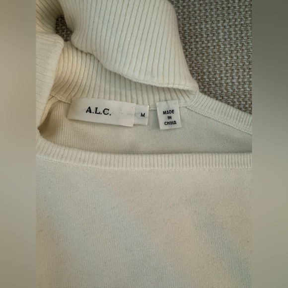 A.L.C. Sweater Top (M) - Picture 4 of 5